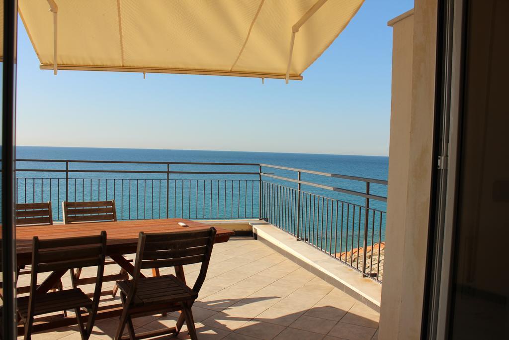 Les Agrumes Varigotti Exterior foto