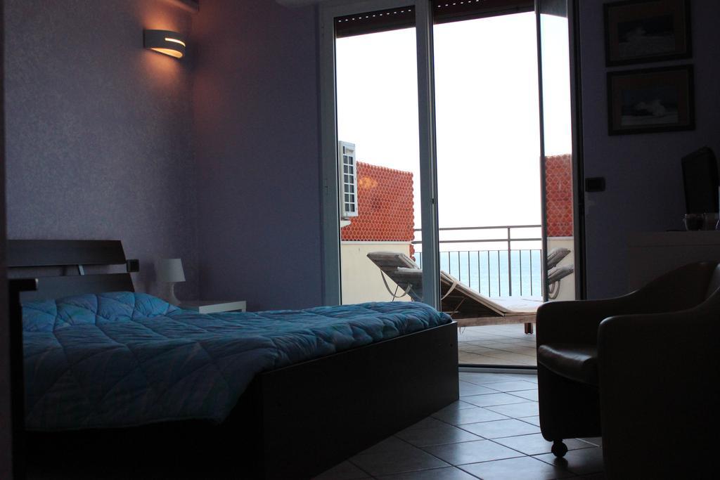 Les Agrumes Varigotti Exterior foto